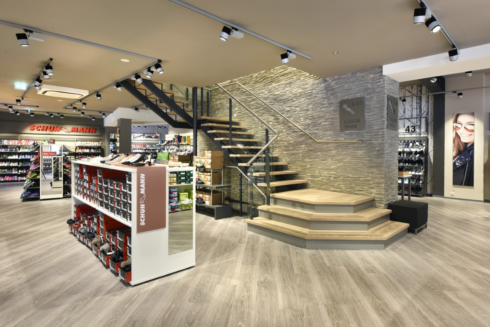 Ladenbau bei Schuhmann, Stade