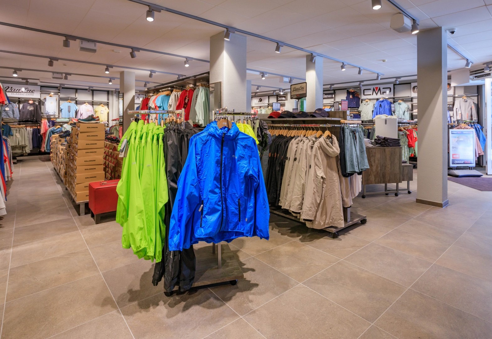 Ladenbau bei Outdoor Ole